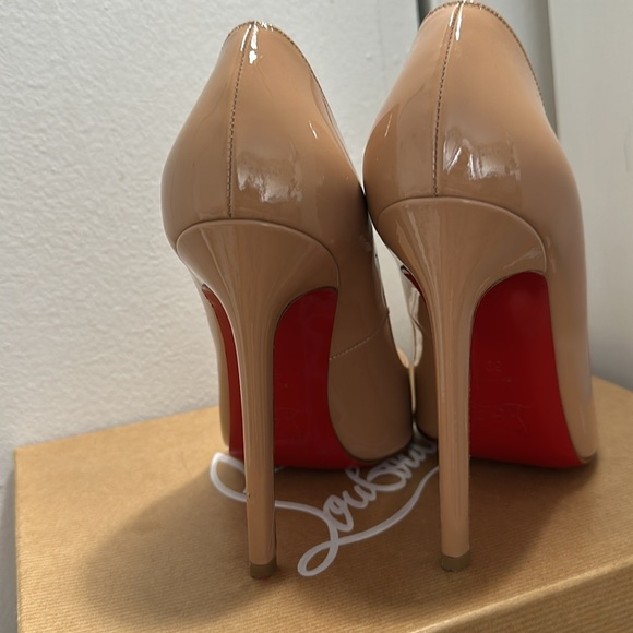 Used - Picture 2 of 7